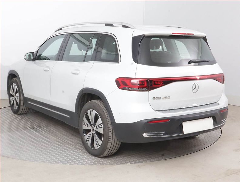 Mercedes-Benz EQB (2023) 250, SoH 97% - fotka 4 z 22