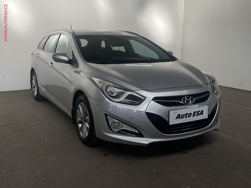 Hyundai i40 (2014) 1.7 CRDi, ČR, AC, TZ, park - fotografie inzerátu