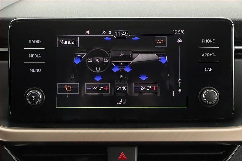 Škoda Scala (2019) 1.0 TSI, Tempomat - fotka 16 z 20