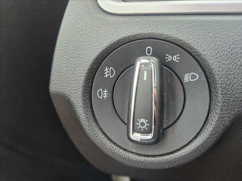 Škoda Rapid 1,2 TSI  AMBIENTE - fotka 19 z 23
