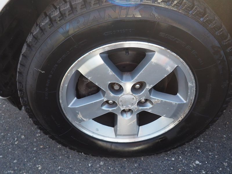 Peugeot 4007 (2010) 2.2 HDI, 115 kW, 4x4, 7 míst - fotka 8 z 39