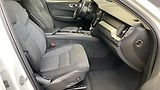 Volvo XC60 CORE, B4 AWD, 145+10 kW / 197+ - náhled 7