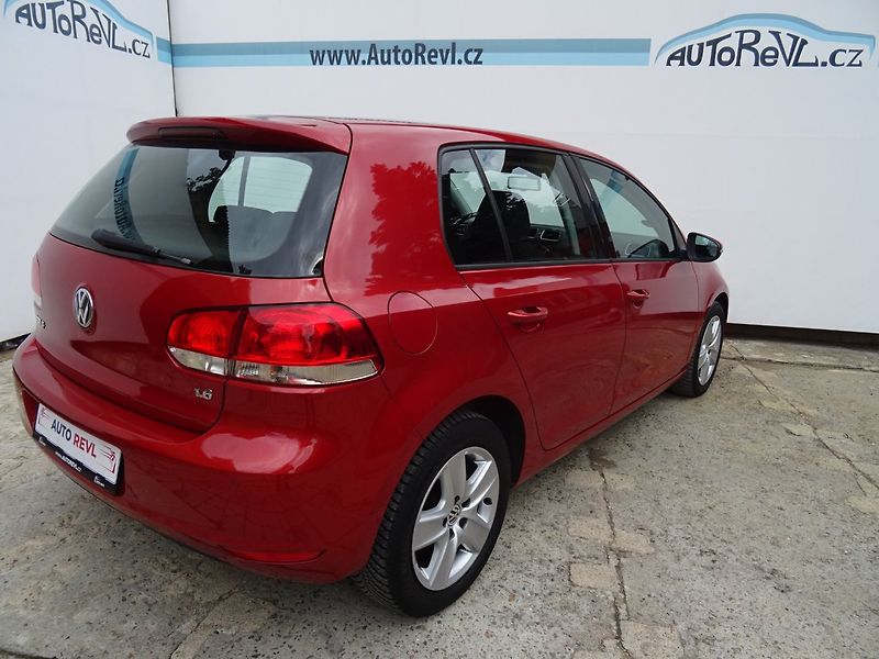 Volkswagen Golf (2009) 1.6i,75kW,1maj,S.kni,klima - fotka 6 z 25