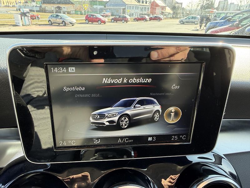 Mercedes-Benz GLC 220d 125kW 4Matic - fotka 30 z 68