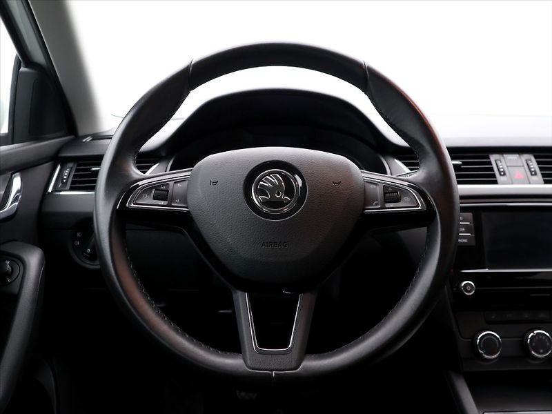 Škoda Octavia 1,4 TSI 110kW CZ Ambition 1Maj - fotka 18 z 38