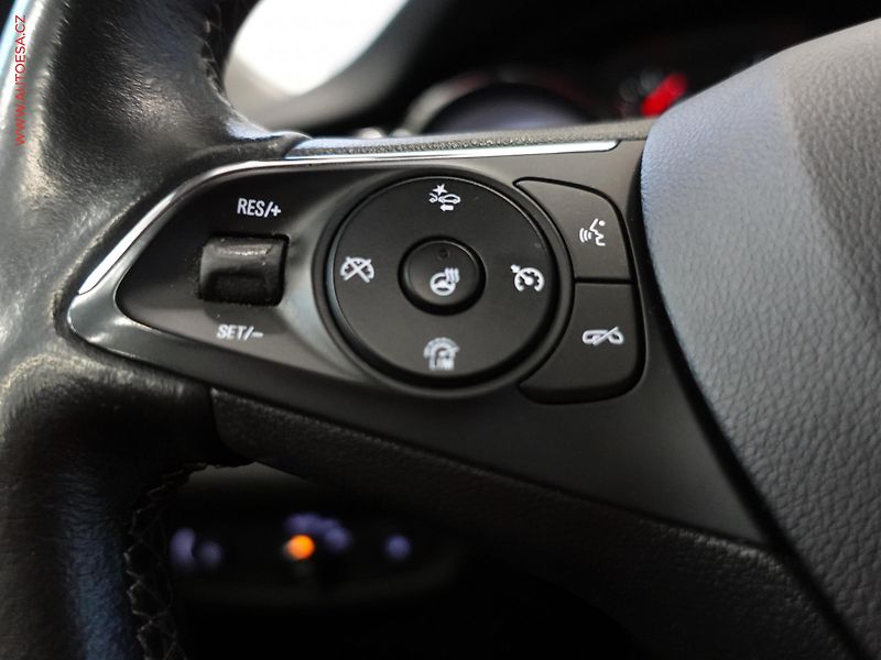 Opel Insignia (2019) 1.6CDTi, ČR, navi, LED - fotka 15 z 23