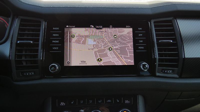 Škoda Kodiaq 2,0 TDI DSG 4x4 Sportline - fotka 15 z 27
