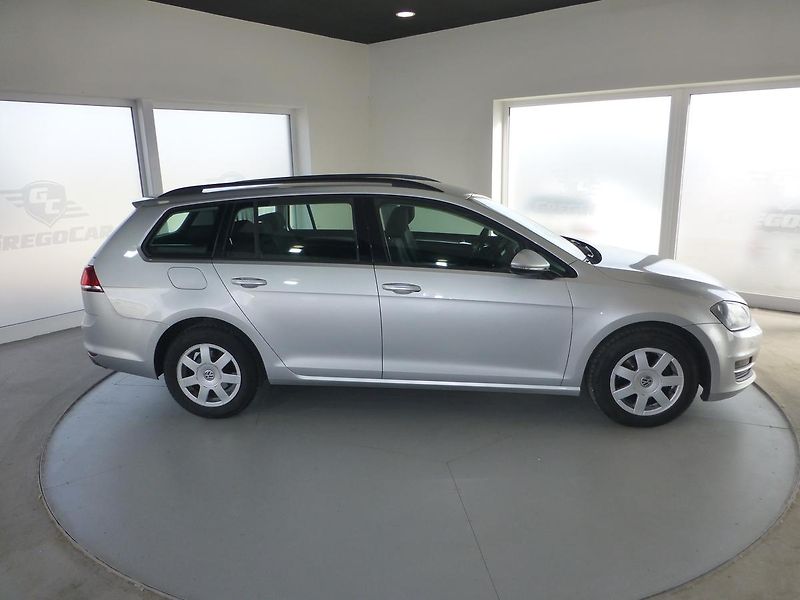 Volkswagen Golf (2013) 1,6TDI*81KW*VYHŘ.SEDADLA* - fotka 4 z 26