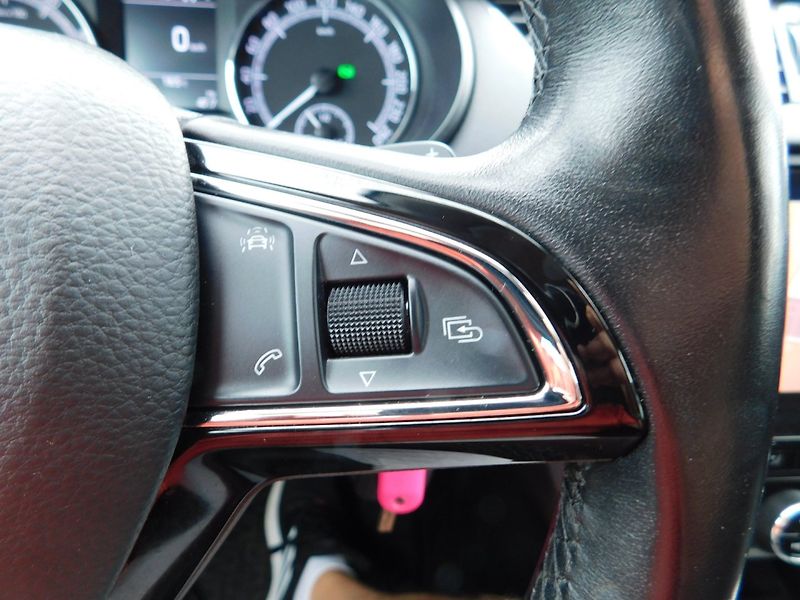 Škoda Octavia (2017) III KOMBI 1.4 TSI AUTOMAT - fotka 11 z 39