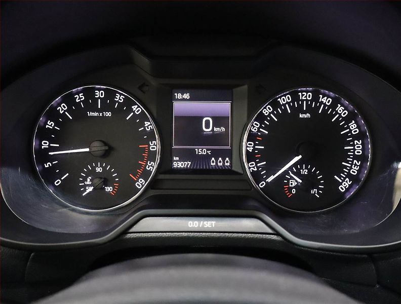 Škoda Octavia (2016) Ambition Plus 1.6 TDI - fotka 11 z 19