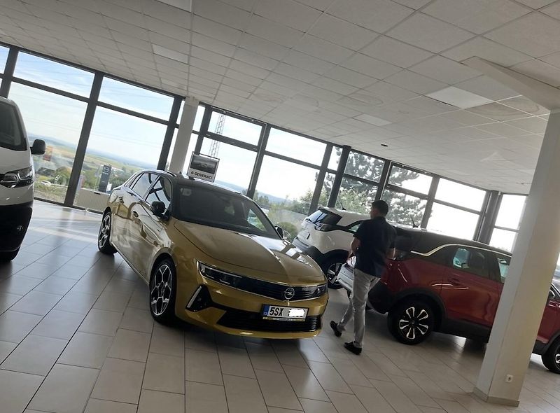Opel Astra (2022) TOP výbava-od základu se liší - fotka 4 z 9