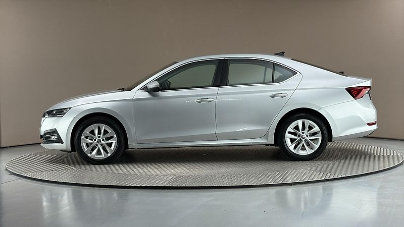 Škoda Octavia 2.0 TDI DSG Style - fotka 4 z 27