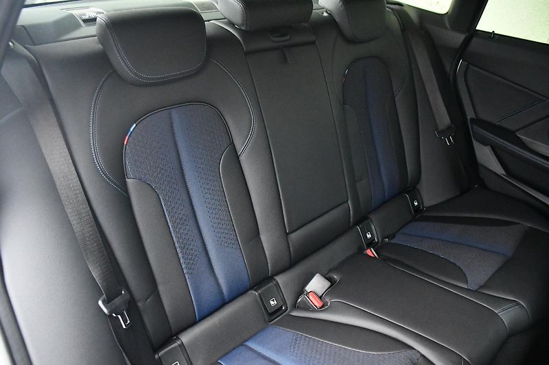 BMW Řada 2 218d M-SPORT 1M ČR ACC - fotka 24 z 45