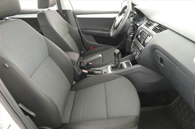 Škoda Octavia (2016) 1.6 TDI - fotka 7 z 13
