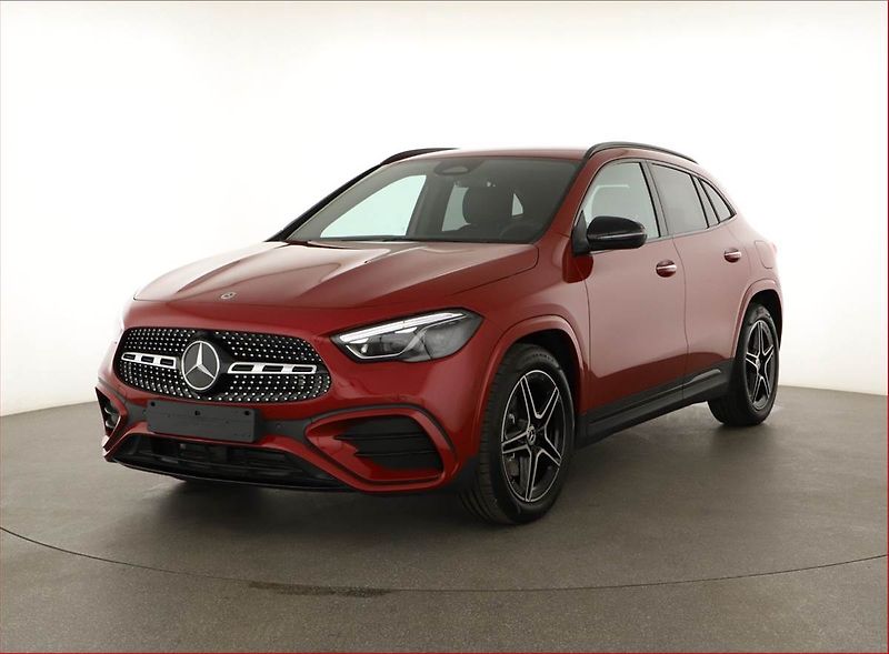 Mercedes-Benz GLA (2025) 220 4MATIC - fotka 2 z 26