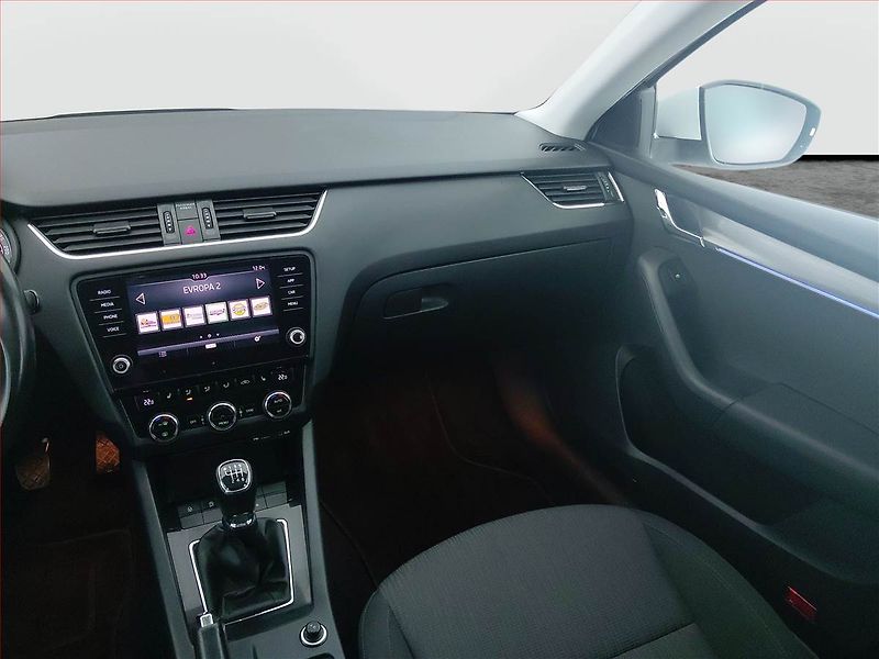 Škoda Octavia (2017) Style 2.0 TDI, Tempomat - fotka 8 z 20