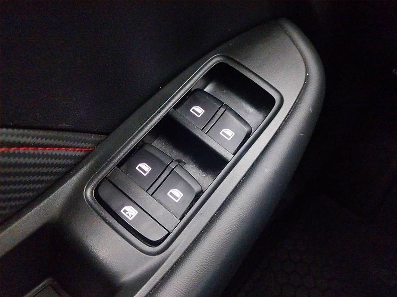 MG ZS (2022) 1.0 Turbo, Automat, ČR,1.maj - fotka 17 z 21