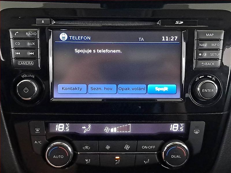Nissan X-Trail (2016) 1.6 dCi, 4X4, Kůže, Navi - fotka 13 z 17