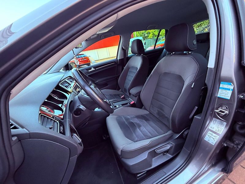 Volkswagen Golf 1.4 TSi Highline, Serviska, 1. - fotka 13 z 27