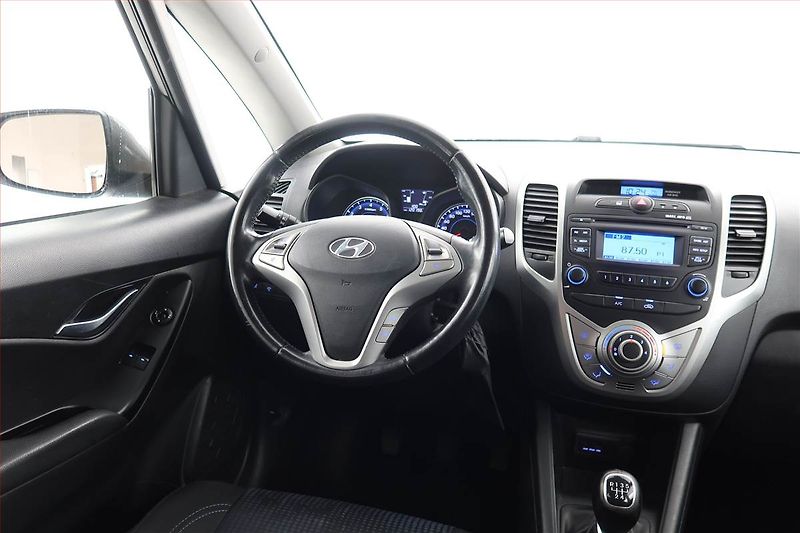 Hyundai ix20 (2015) 1.4 CVVT, Serv.kniha - fotka 7 z 15