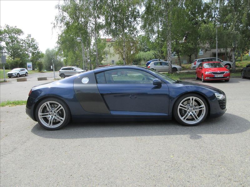 Audi R8 4,2 47tis. Km, Carbon, Top pův - fotka 10 z 28