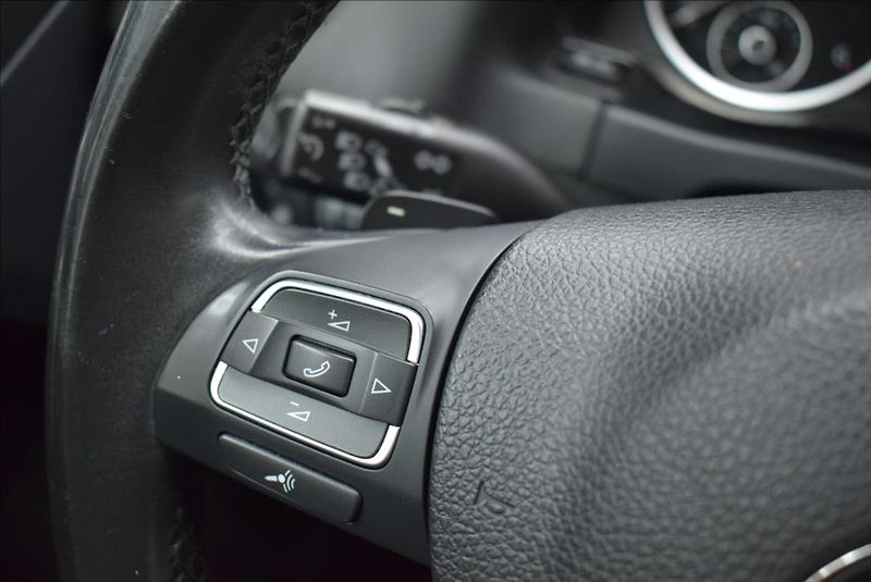 Volkswagen Tiguan 2,0 TDi, Sport&Style,DSG,Xen, - fotka 29 z 37