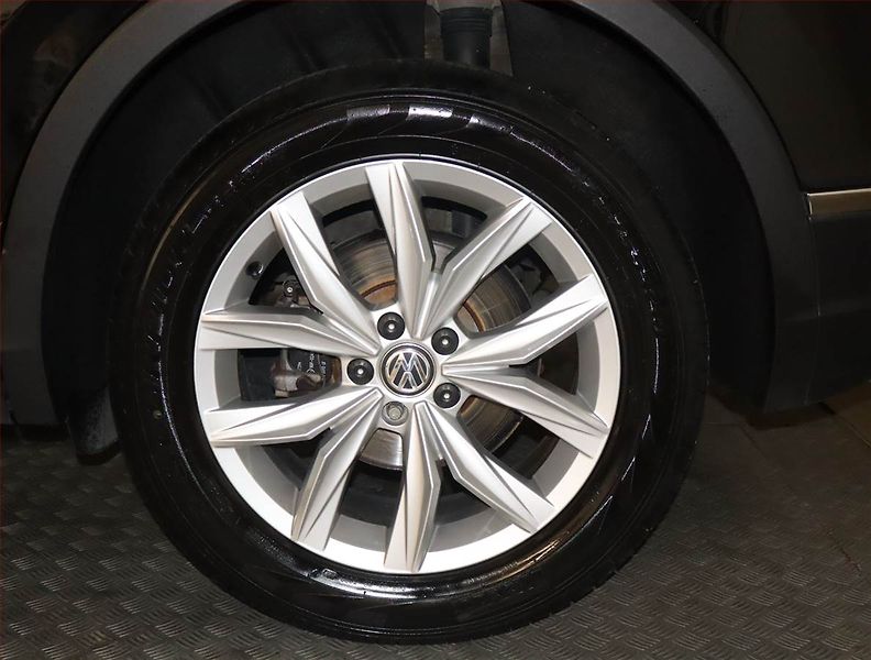 Volkswagen Tiguan (2017) 2.0 TDI - fotka 15 z 19