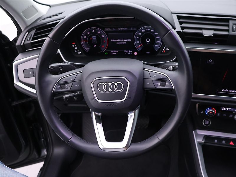Audi Q3 1,5 35 TFSI S tronic S line CZ - fotka 23 z 36