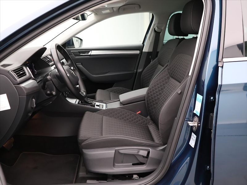 Škoda Superb 2.0 TDI 110kW LED Ambition DPH - fotka 9 z 26