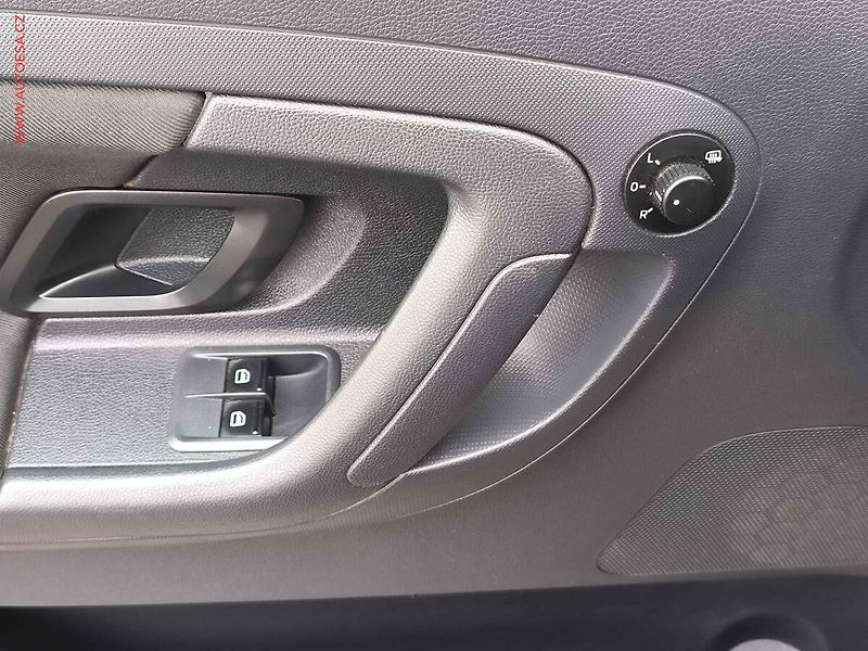 Škoda Roomster (2013) 1.6 TDi, Ambition, TZ - fotka 13 z 13