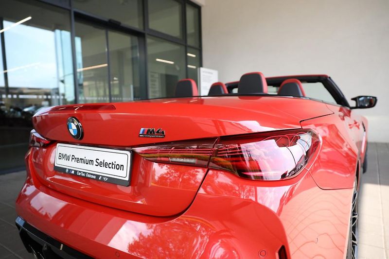 BMW M4 Convertible Competition xDrive - fotka 24 z 31