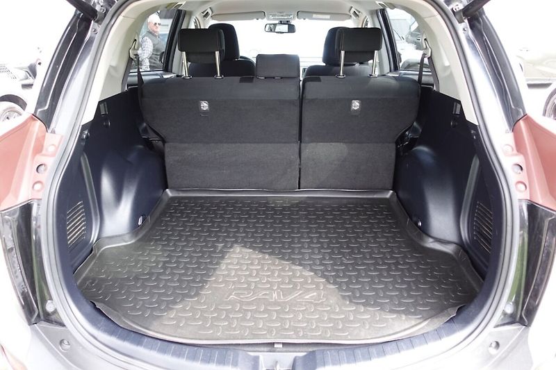Toyota RAV4 2.0 VVT-i AWD Multidrive S Act - fotka 13 z 30