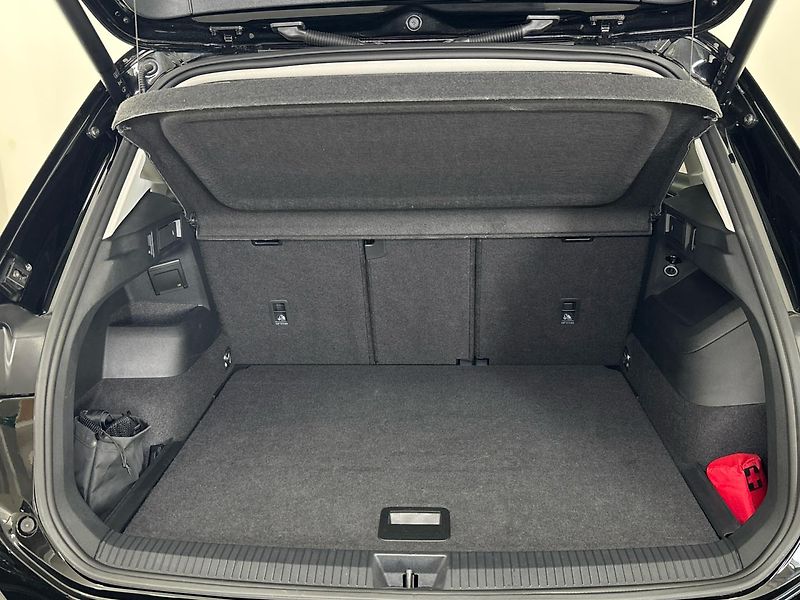 Volkswagen Tiguan People DSG - fotka 10 z 31