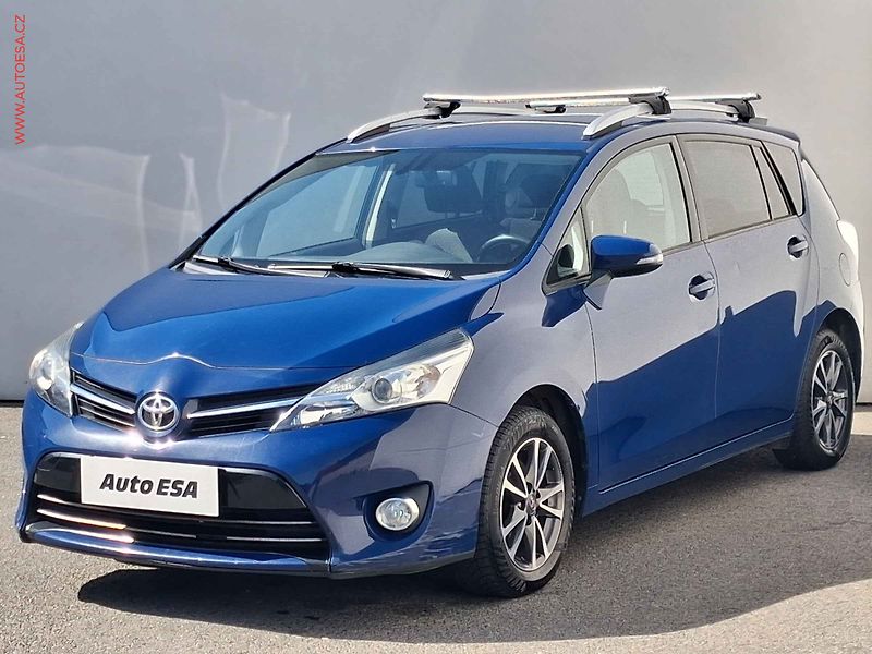 Toyota Verso (2013) 1.8i, 1.maj,ČR, Navi, AC - fotka 3 z 19
