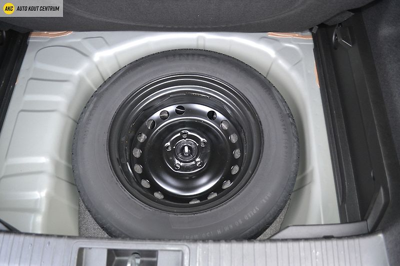 Renault Captur techno mild hybrid 160 EDC - fotka 14 z 49