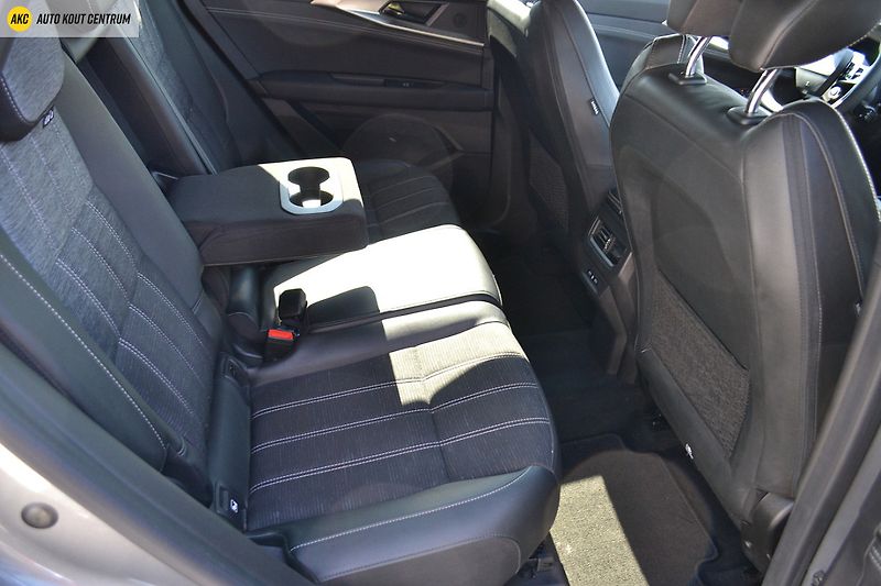 Renault Austral TECHNO MHEV 160 AUTO - fotka 14 z 51