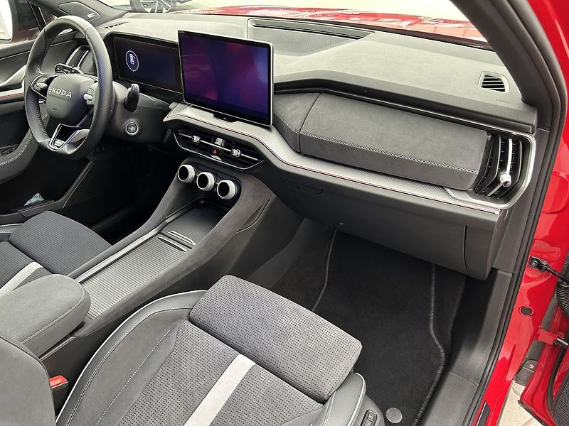 Škoda Kodiaq 2.0 TDI 4x4 SportLine - fotka 29 z 33