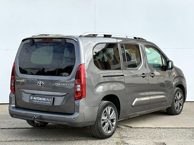 Toyota ProAce City 1.2T 130k L2 Family - fotka 2 z 23
