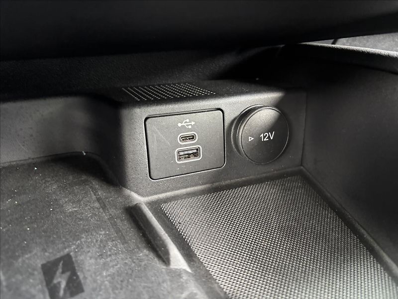 Ford Kuga 1,5 EcoBoost 137kW ST-Line - fotka 35 z 37