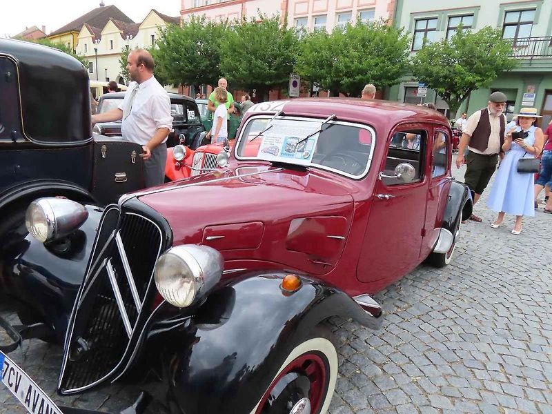 Orientační závod Selské baroko startoval již potřinácté v sobotu 17. srpna dopoledne z náměstí TGM ve Veselí nad Lužnicí.