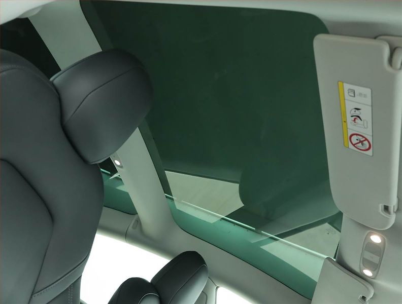 Tesla Model 3 (2022) Long Range 4WD 79kWh, SoH 91% - fotka 21 z 23