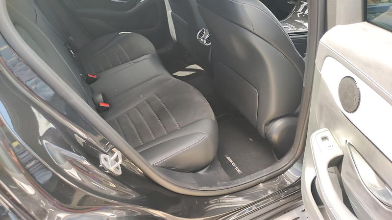 Mercedes-Benz GLC (2022) mild Hyb AMG. - fotka 23 z 31