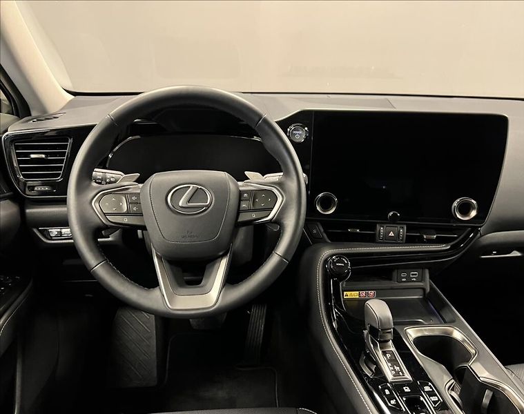 Lexus NX 450h plus 450H+ 2,5 PHEV PRESTIGE - fotka 5 z 20