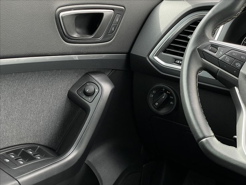 Seat Ateca 1,5 TSI Style Kamera+PDC - fotka 13 z 22