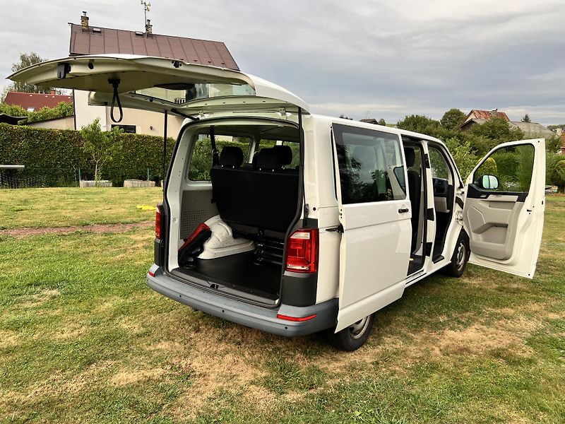 Volkswagen Transporter 2.0TDI 75KW,9MÍST,TZ,KLIMA,1MA - fotka 25 z 37
