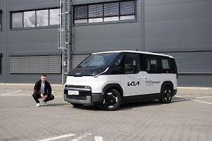 Dodávku Kia PV5 Passenger testoval pro TipCars Matěj Myška.