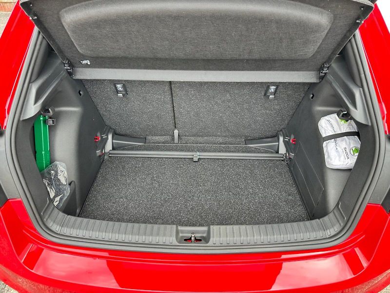 Škoda Fabia (2025) 1,0 TSI / 85 KW / Monte Carlo - fotka 10 z 30