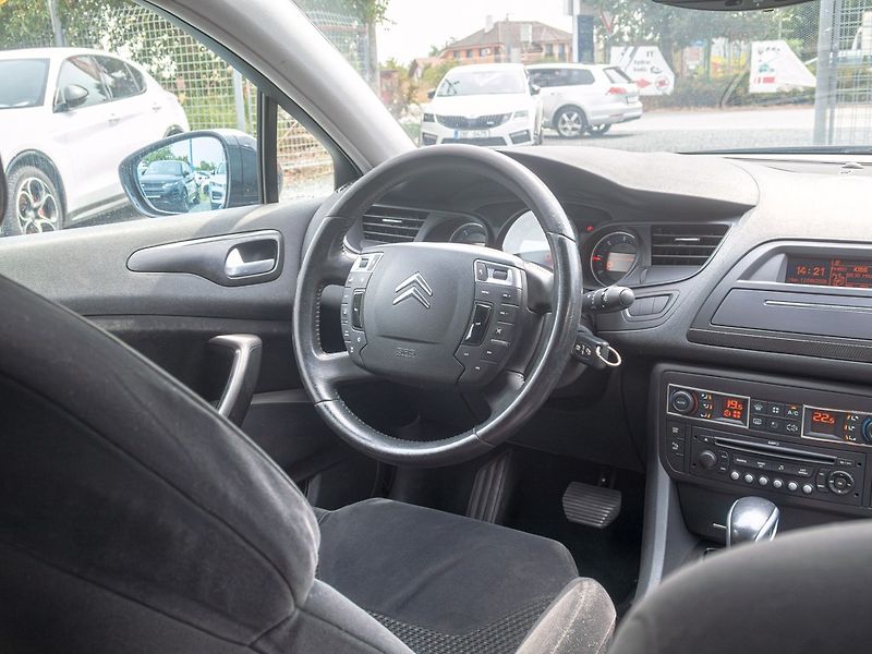 Citroën C5 (2008) 2.0HDI 100KW – PO SERVISU - fotka 14 z 41