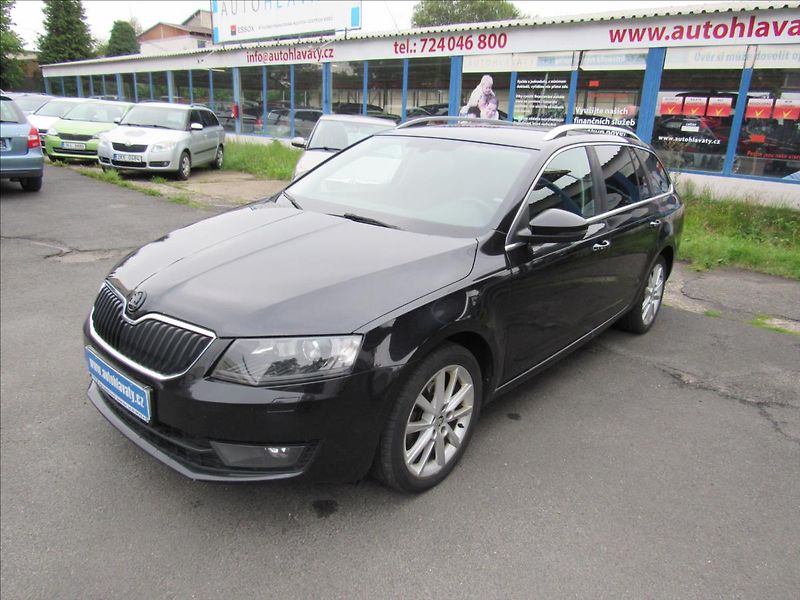 Škoda Octavia 2,0 TDI 110kW DSG Combi - fotka 1 z 31
