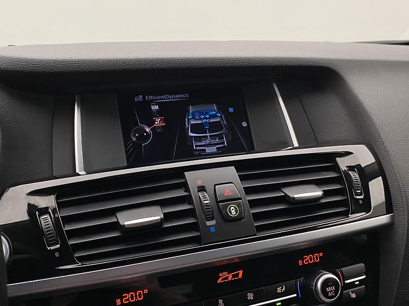 BMW X3 XDRIVE 20d AUT  - fotka 46 z 56